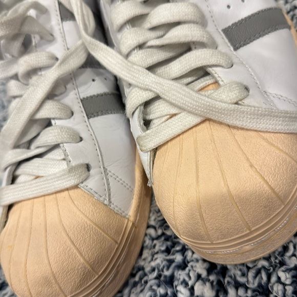 WORN ONCE ONLY FOR AN NBC FILM SHOOT - Adidas Superstar - excellent condition - Picture 8 of 13